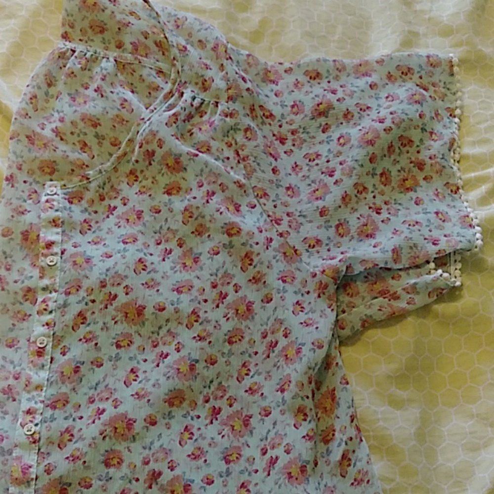 Cute button down blouse